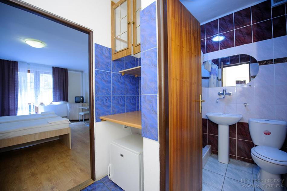 Horsky Hotel Eva Svätý Jur المظهر الخارجي الصورة